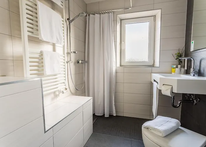 Apartmenthaus Koenigsallee Διαμέρισμα *